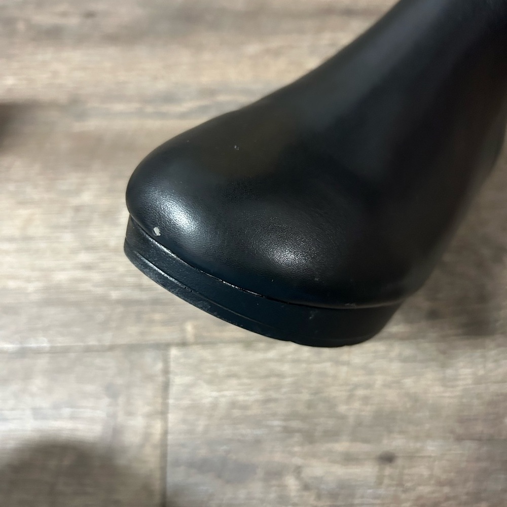 DKNY Abri Faux Fur Wedge Booties Size 6.5 - Picture 15 of 15